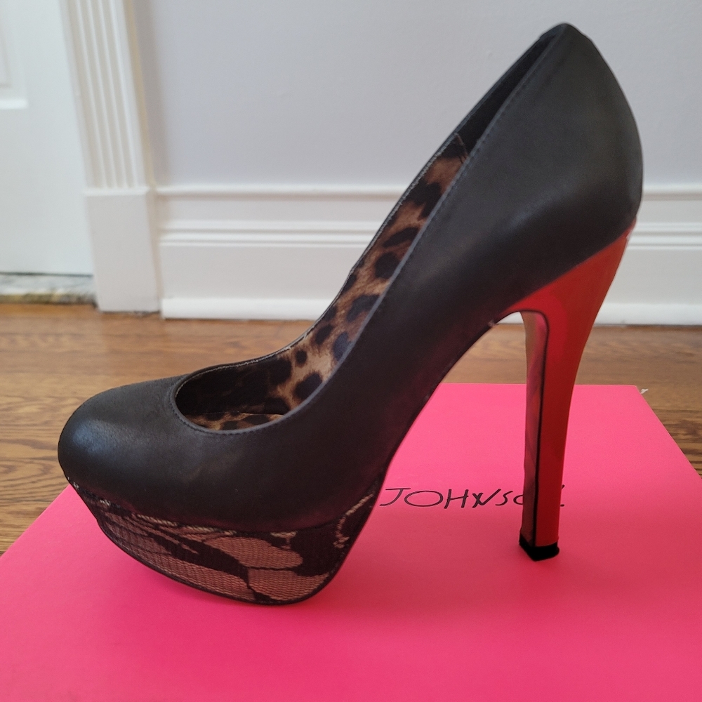 Betsey Johnson Dareah in Black Multi